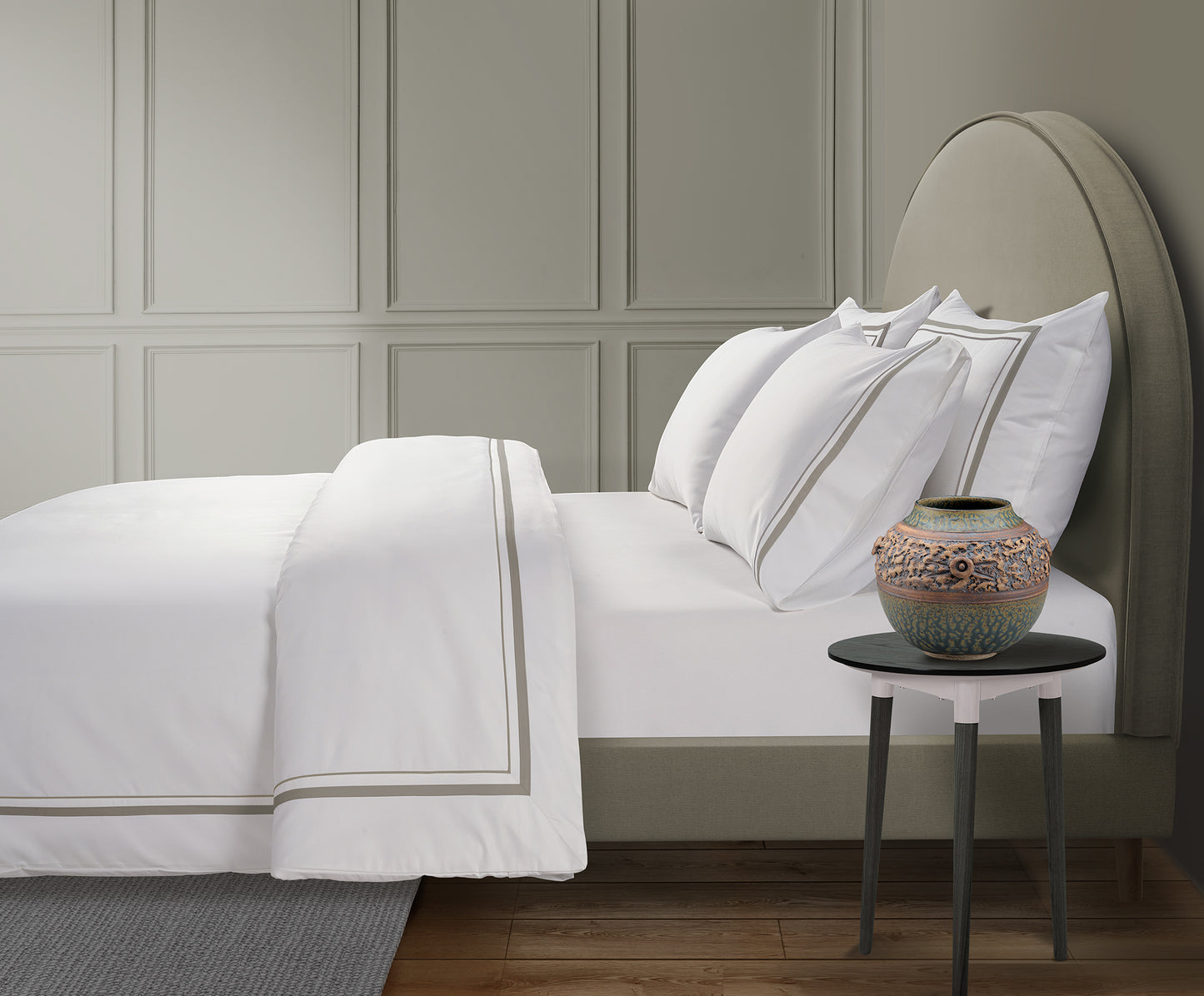 800 Thread Count Egyptian Cotton Royalton LUXE Bedding Set - Mink
