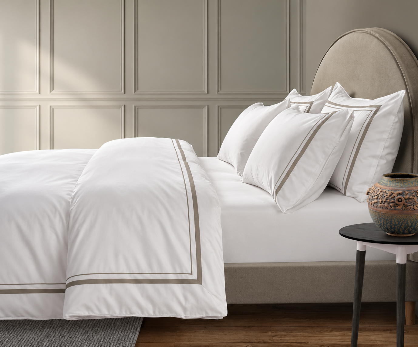 800 Thread Count Egyptian Cotton Royalton LUXE Bedding Set - Mink