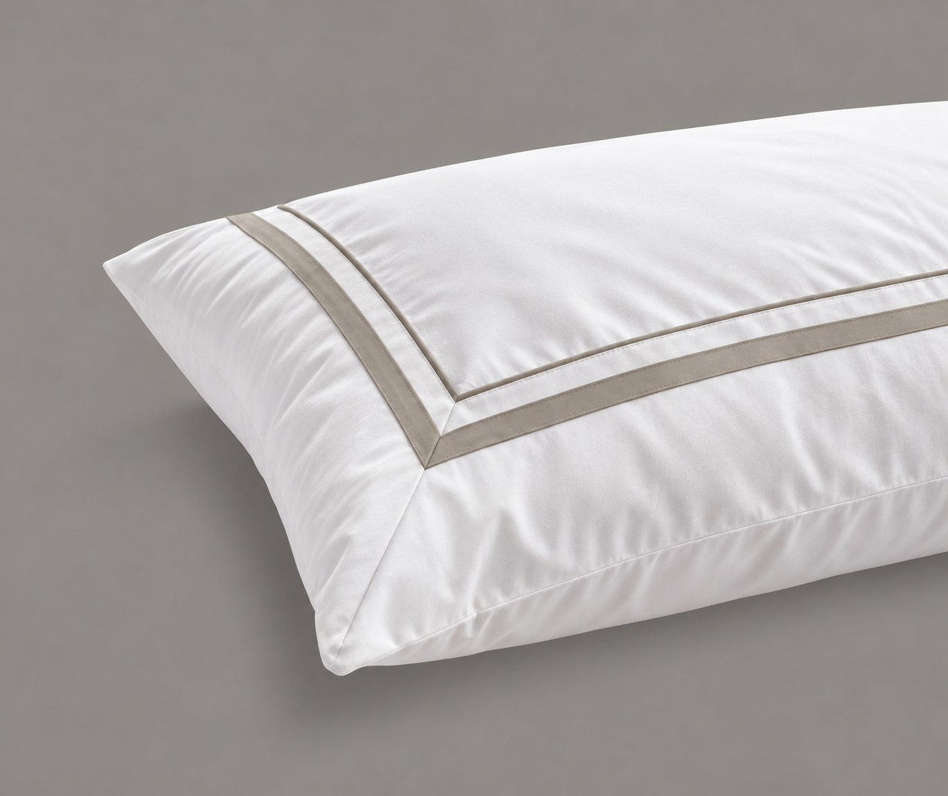 800 Thread Count Egyptian Cotton Royalton LUXE Bedding Set - Mink