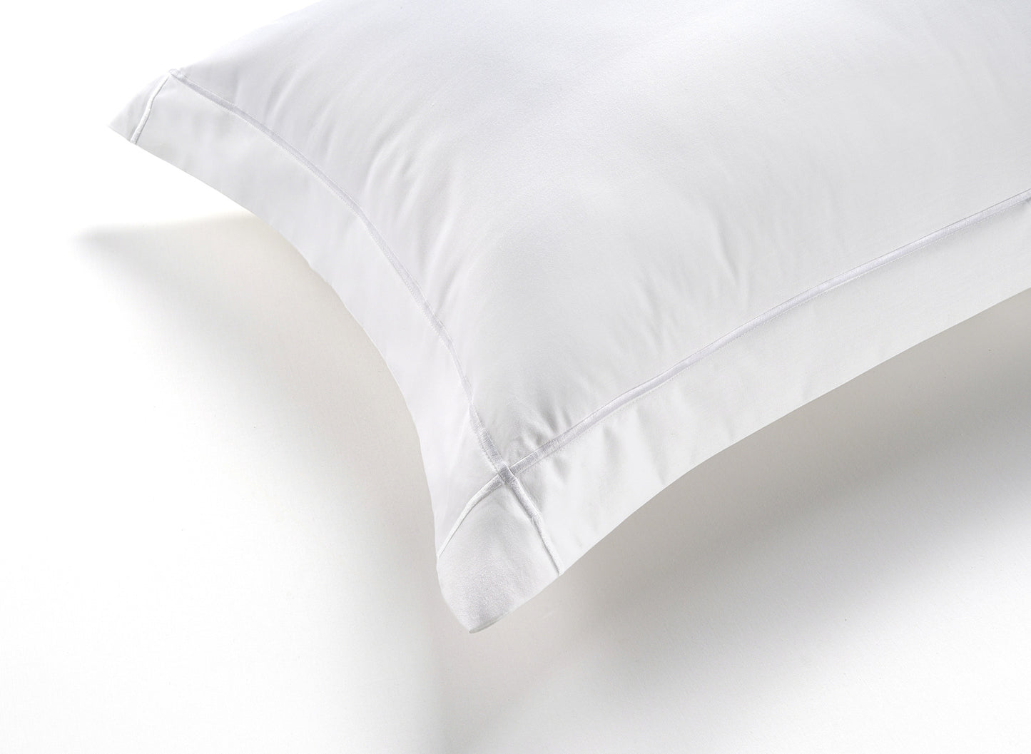 800 Thread Count Pair (2 Pillowcases) of Egyptian Cotton Kensington Lux Buttery Smooth Pillowcases - White